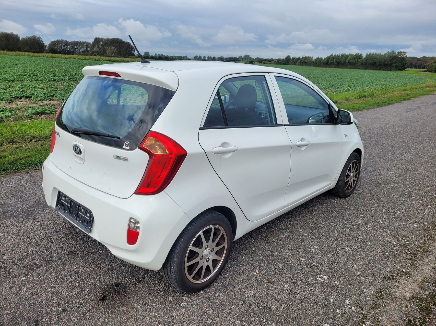 undefined Kia Picanto fra 2013