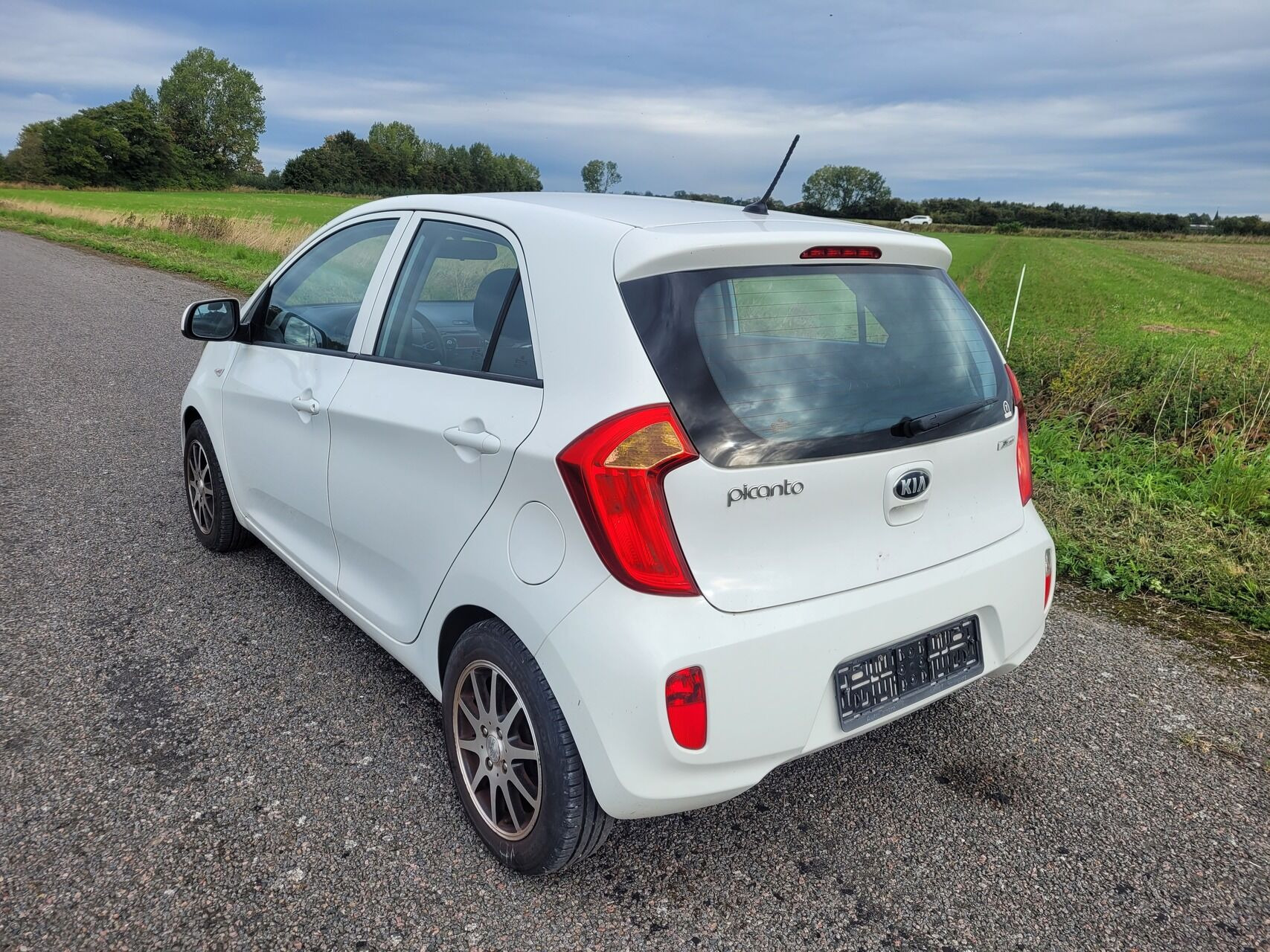 undefined Kia Picanto fra 2013