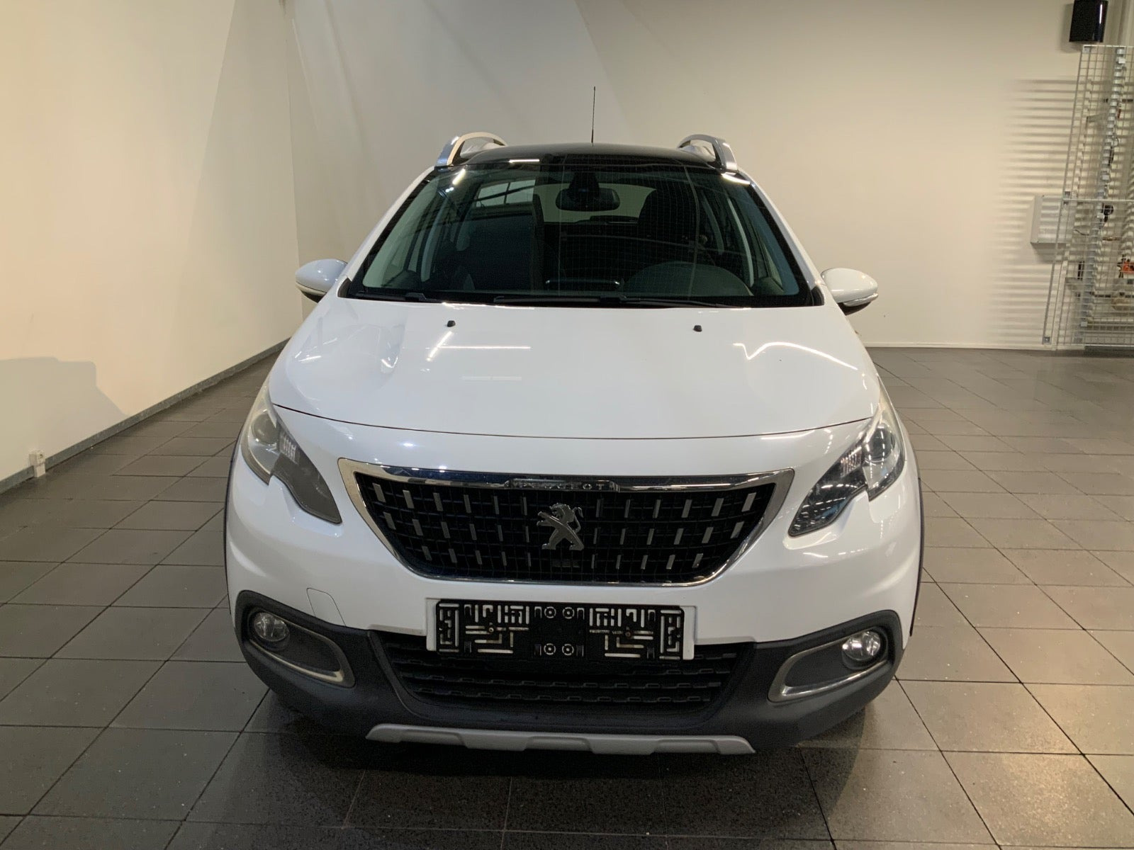 Hvid Peugeot 2008 fra 2017