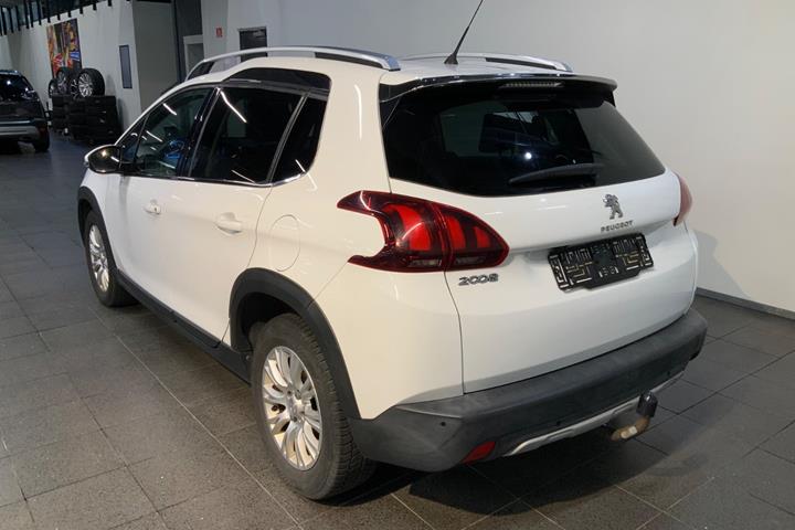 Hvid Peugeot 2008 fra 2017