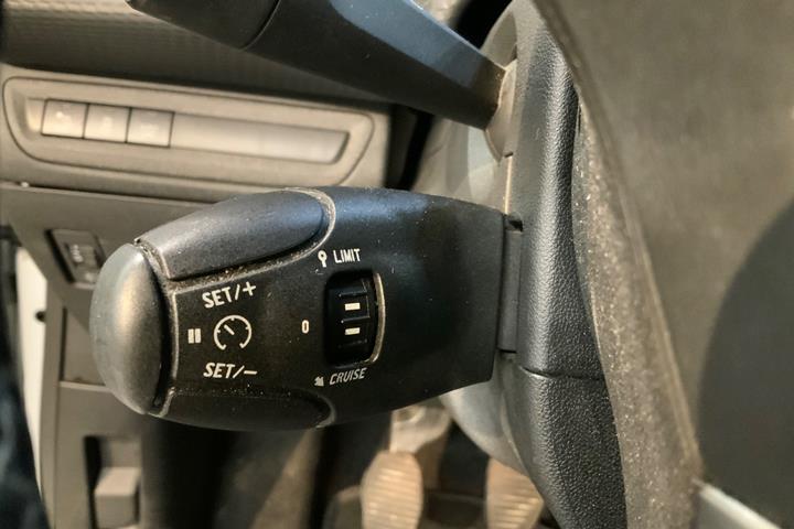Hvid Peugeot 2008 fra 2017