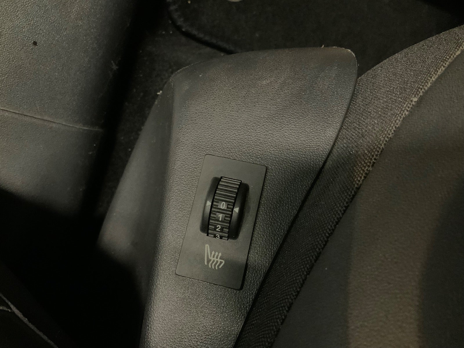 Hvid Peugeot 2008 fra 2017