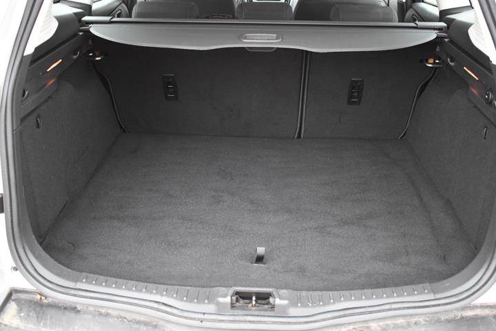 Sølv Ford Focus fra 2016
