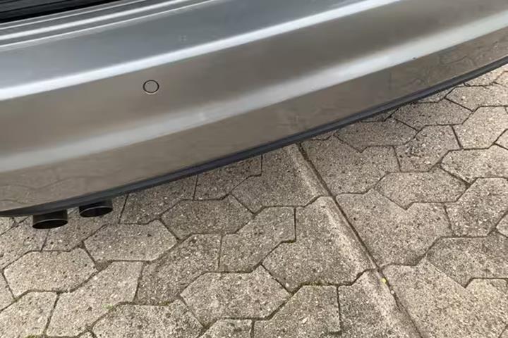 Grå VW Golf Sportsvan fra 2017