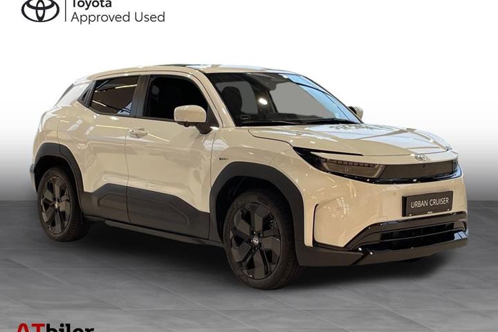 Hvid Toyota Urban Cruiser fra 2025