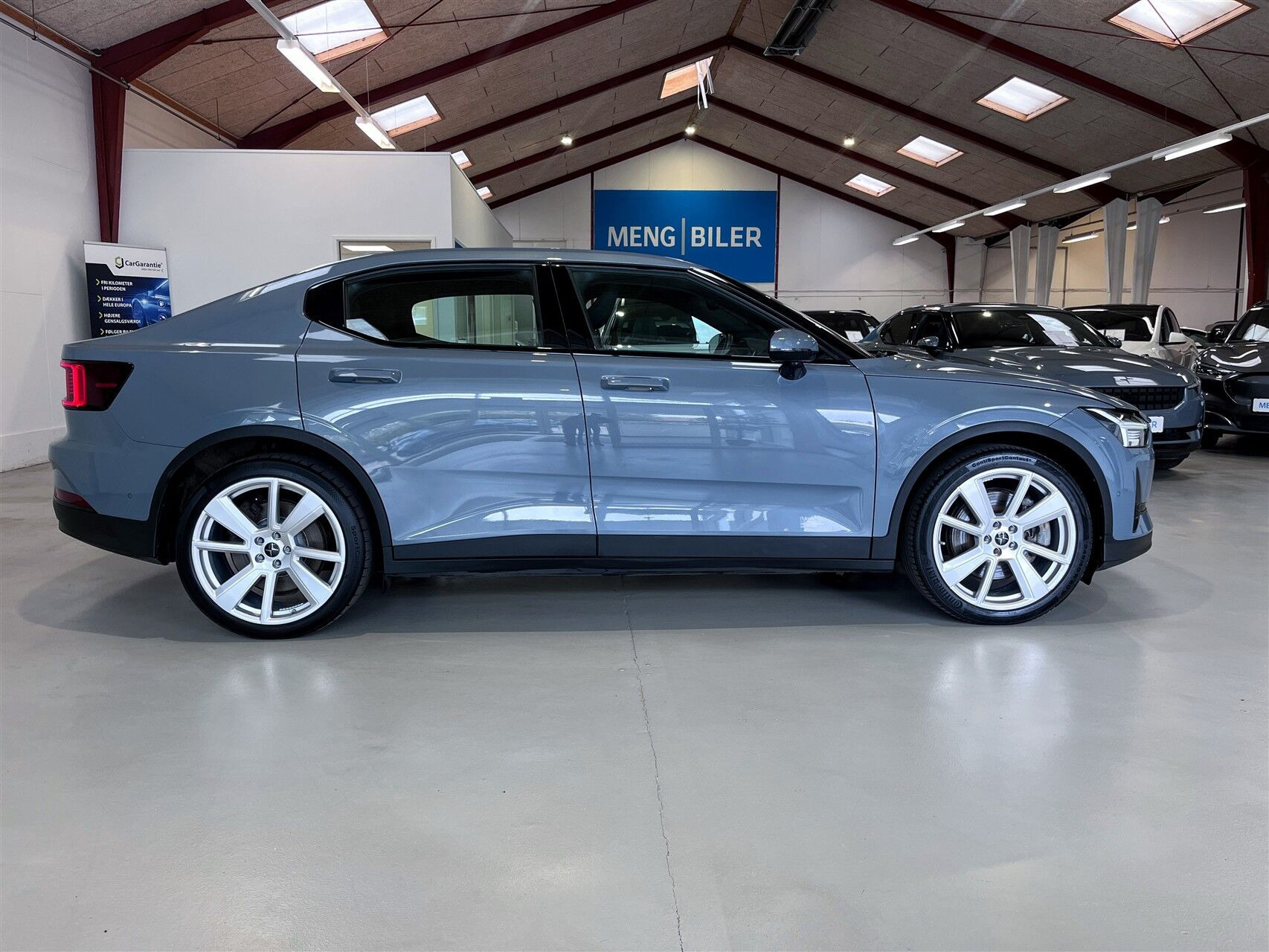 Grå Polestar 2 fra 2021