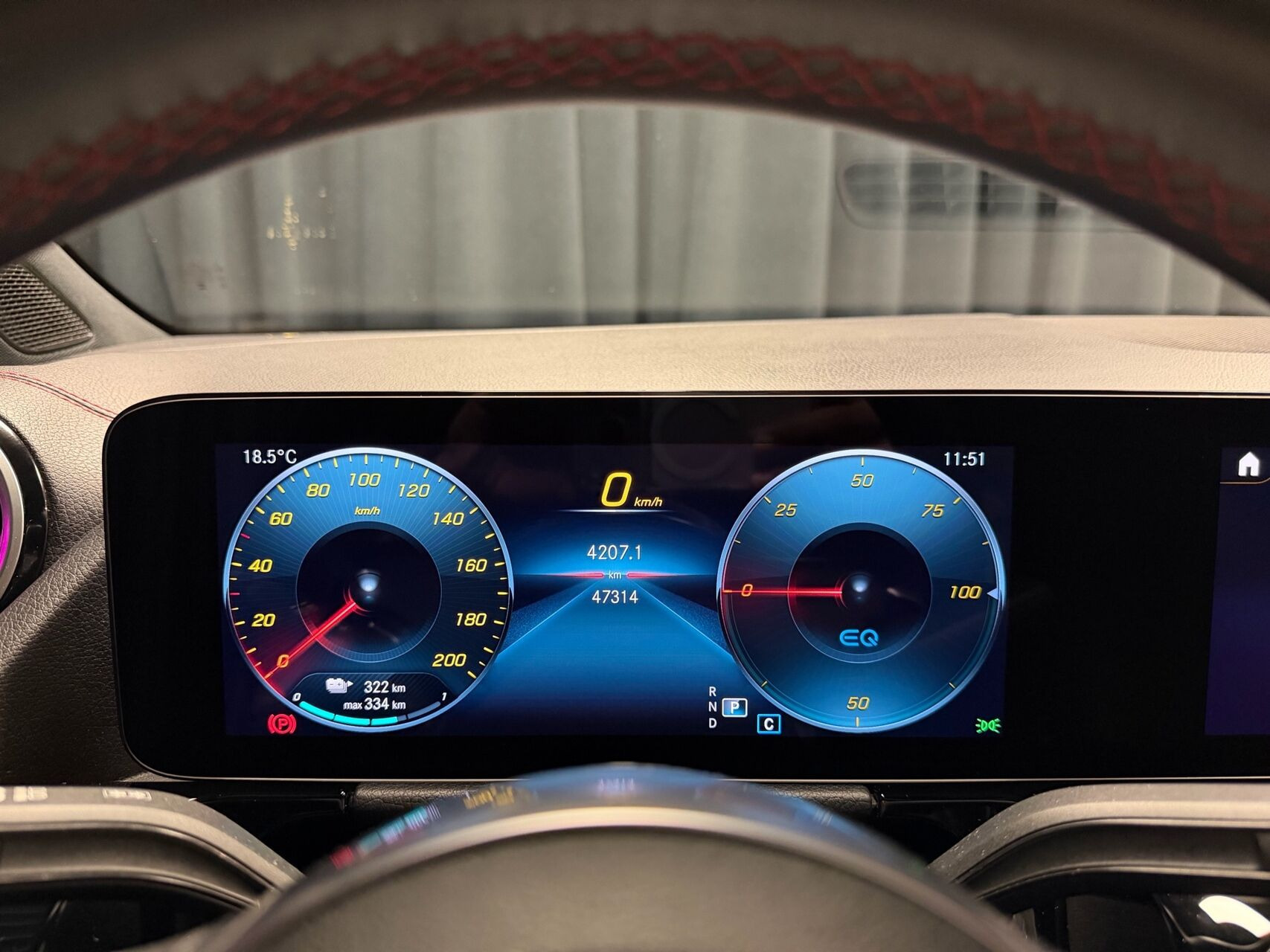 Sort Mercedes EQA250+ fra 2023
