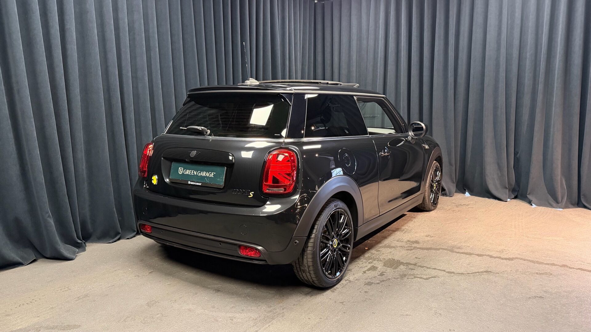 Sort Mini Cooper fra 2023
