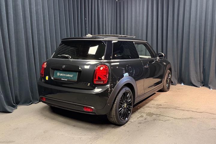 Sort Mini Cooper fra 2023
