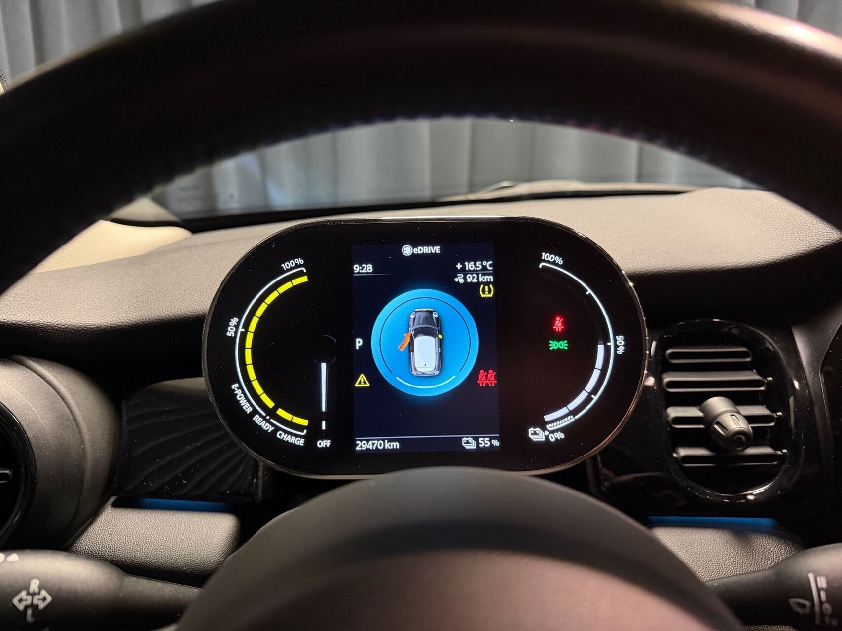 Sølv Mini Cooper fra 2023