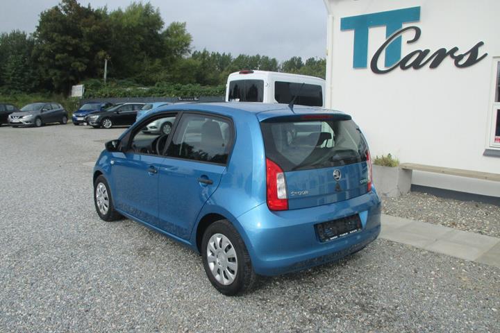 Blå Skoda Citigo fra 2016