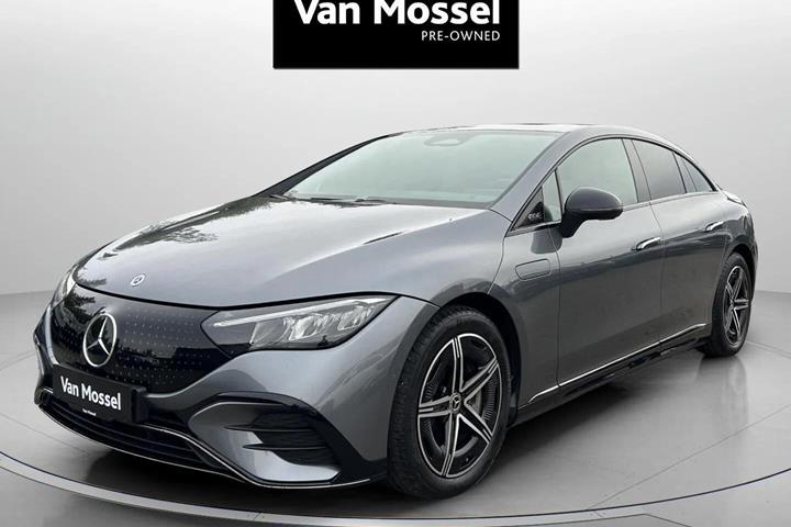 Grå Mercedes EQE350 fra 2023