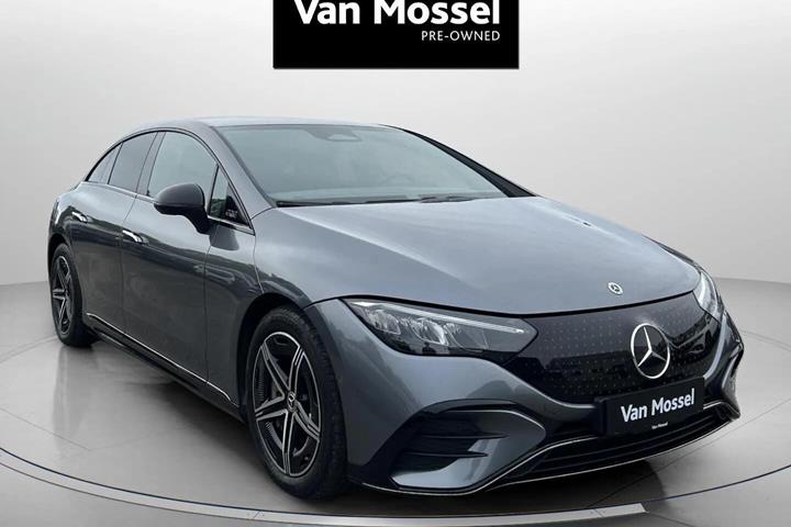 Grå Mercedes EQE350 fra 2023