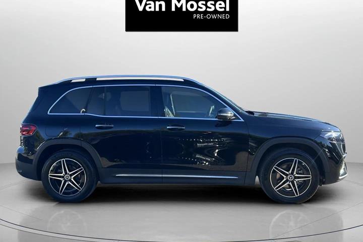 Sort Mercedes EQB250+ fra 2025