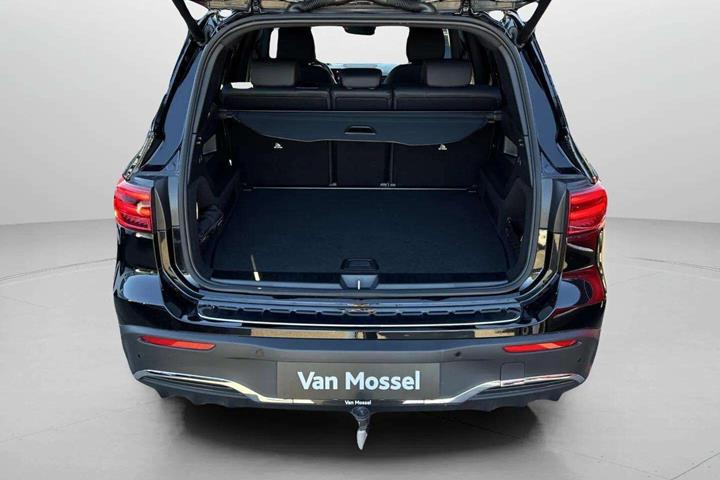 Sort Mercedes EQB250+ fra 2025