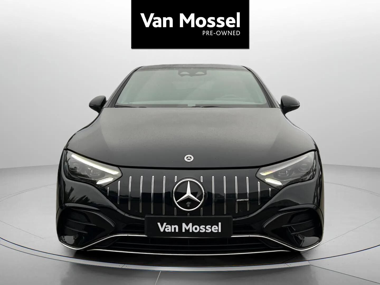 Sort Mercedes EQE 43 AMG fra 2023