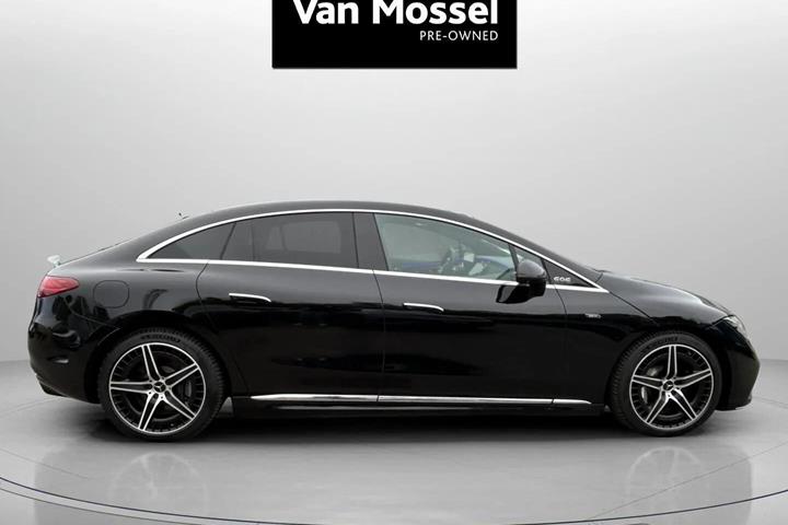 Sort Mercedes EQE 43 AMG fra 2023