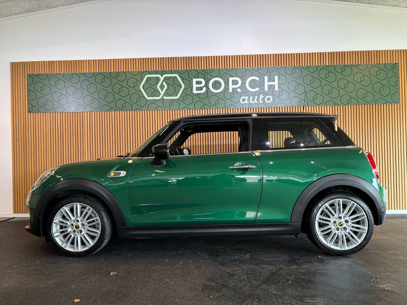 Grøn Mini Cooper SE fra 2021