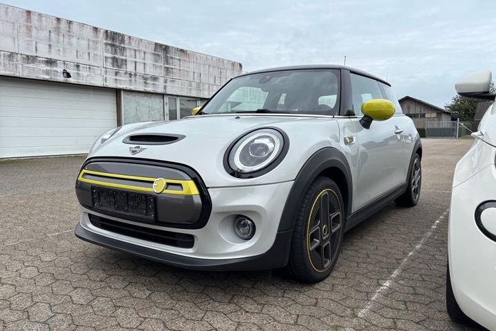 Sølv Mini Cooper SE fra 2021
