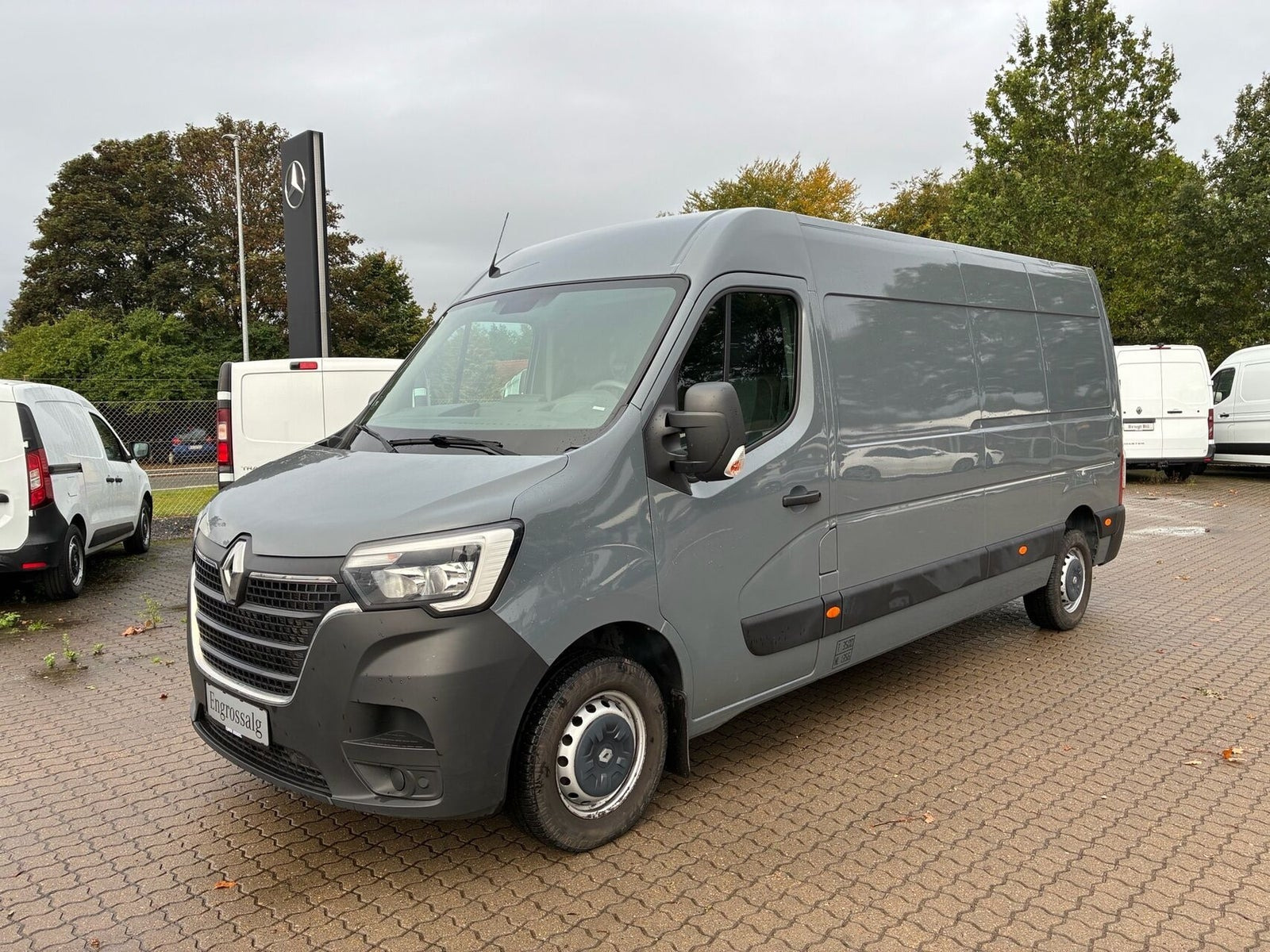 Renault Master IV T35 2,3 dCi 180 L3H2 Kassevogn