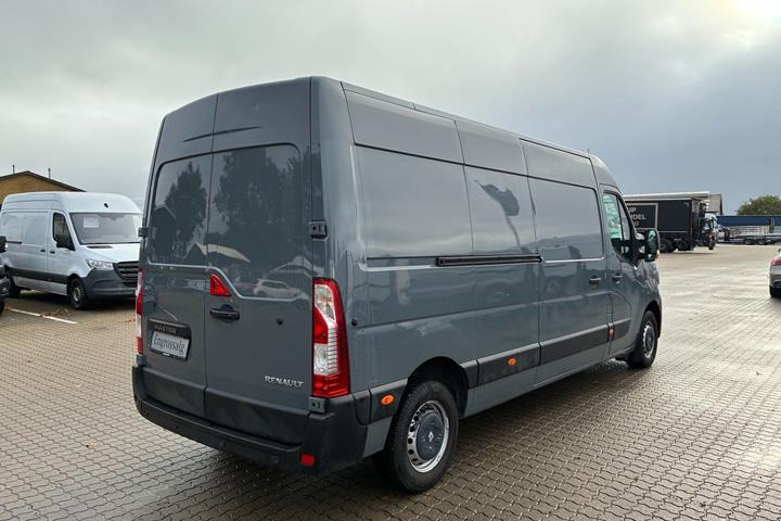Grå Renault Master IV T35 fra 2019