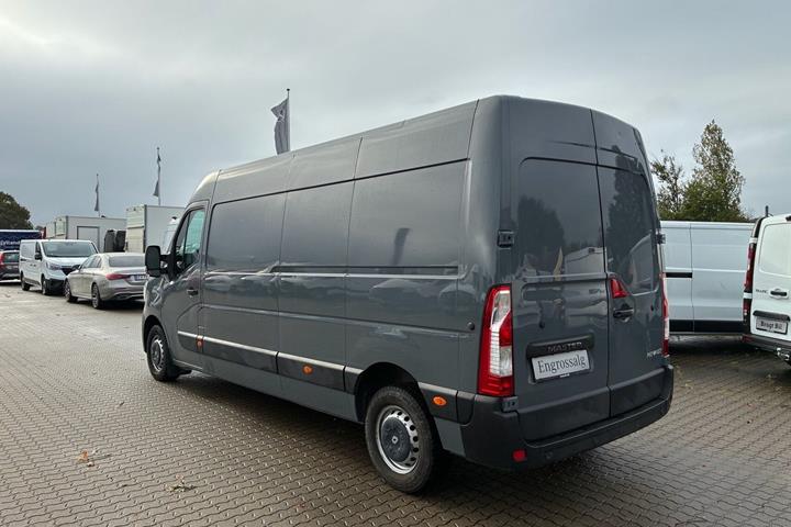 Grå Renault Master IV T35 fra 2019