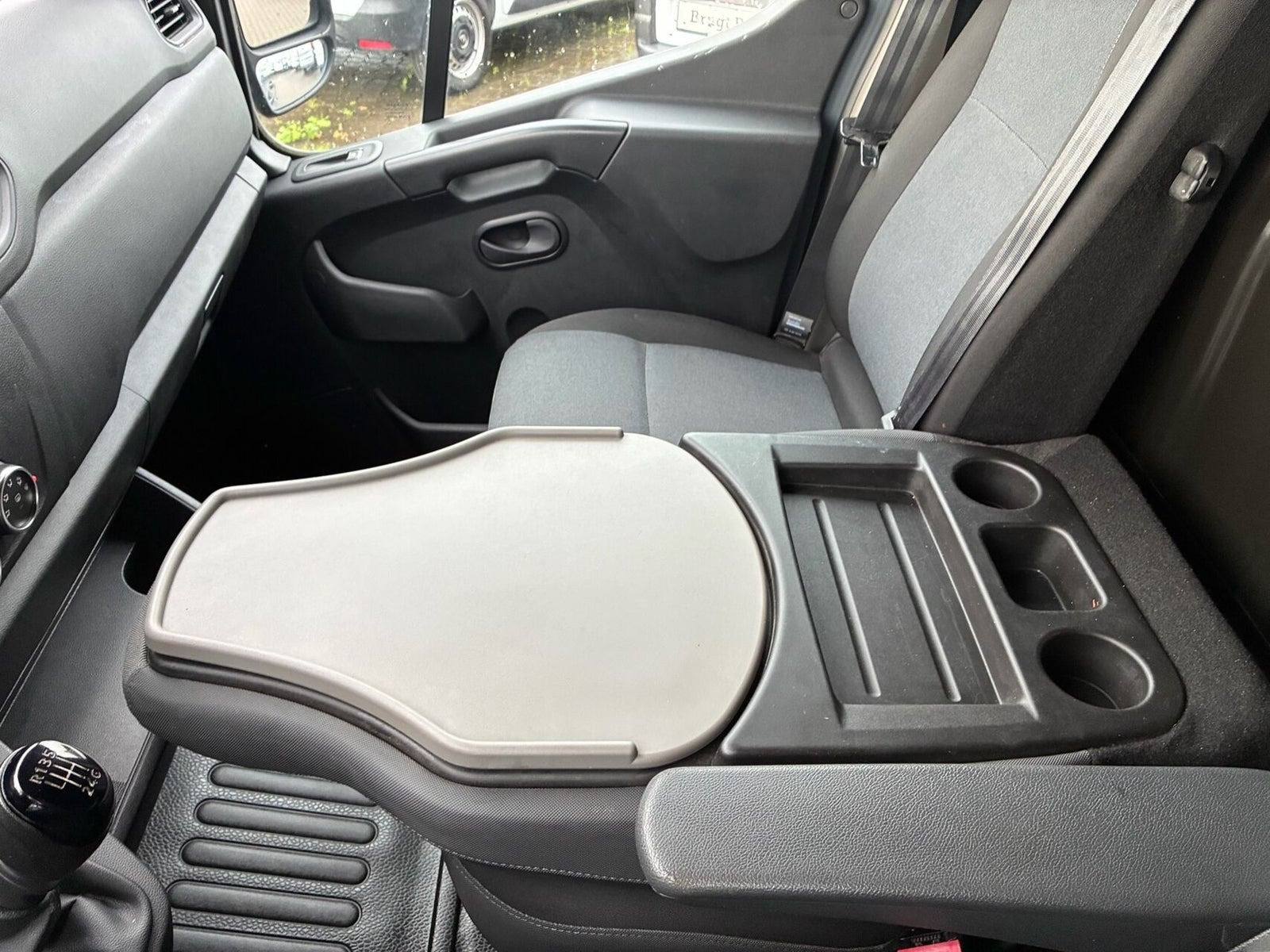 Grå Renault Master IV T35 fra 2019
