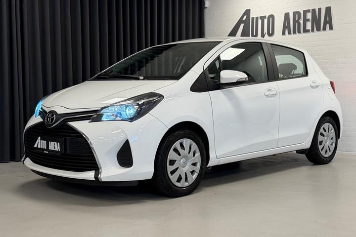Hvid Toyota Yaris fra 2015