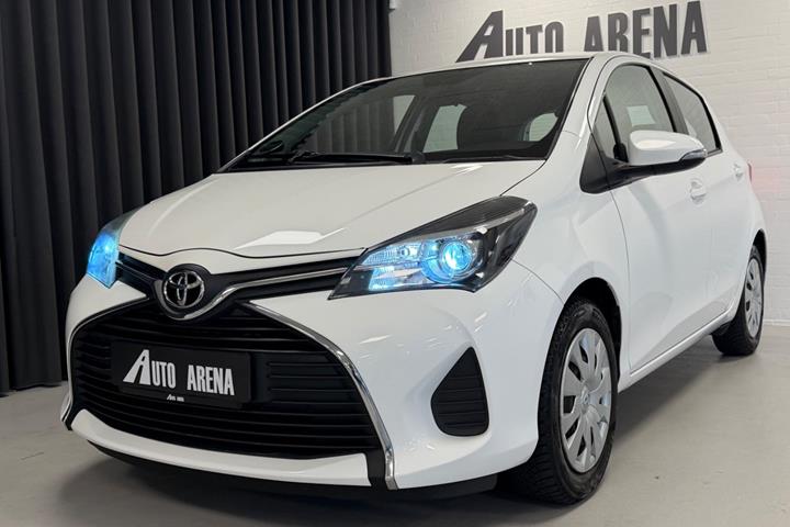 Hvid Toyota Yaris fra 2015