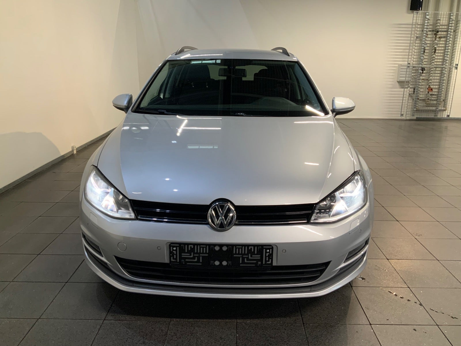 Sølv VW Golf VII fra 2014