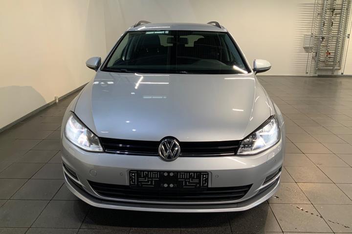 Sølv VW Golf VII fra 2014