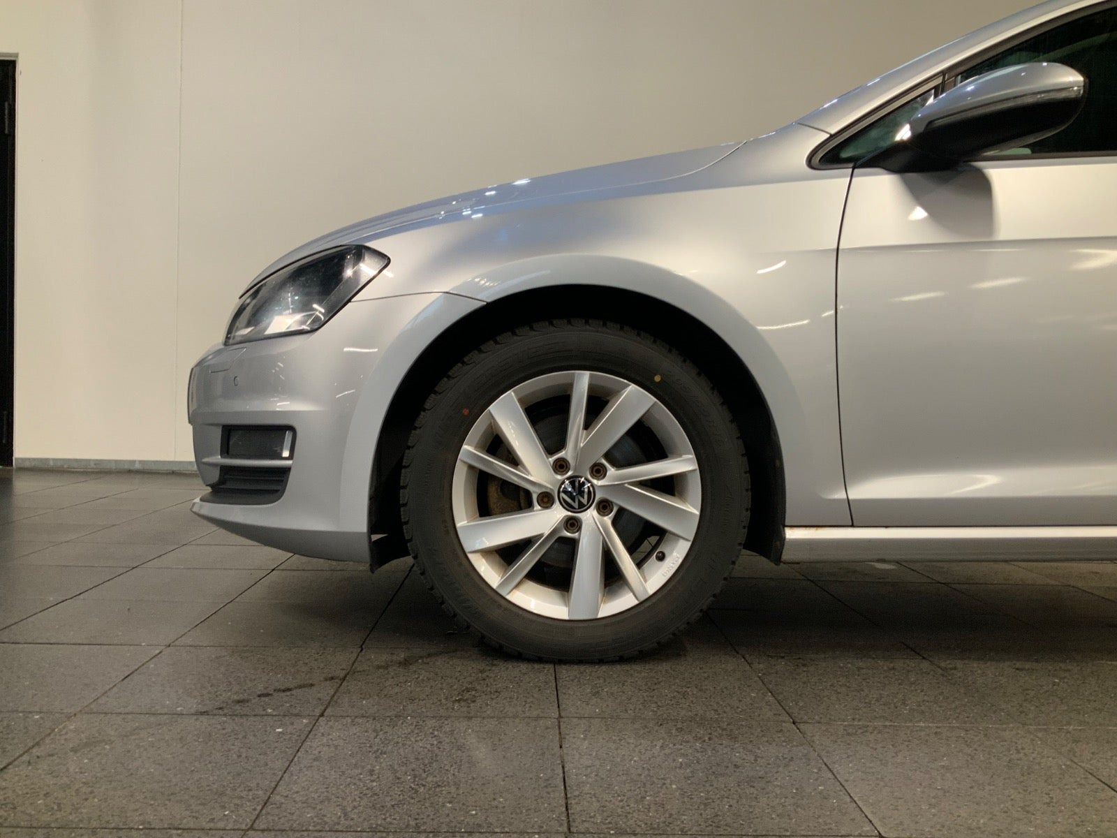 Sølv VW Golf VII fra 2014