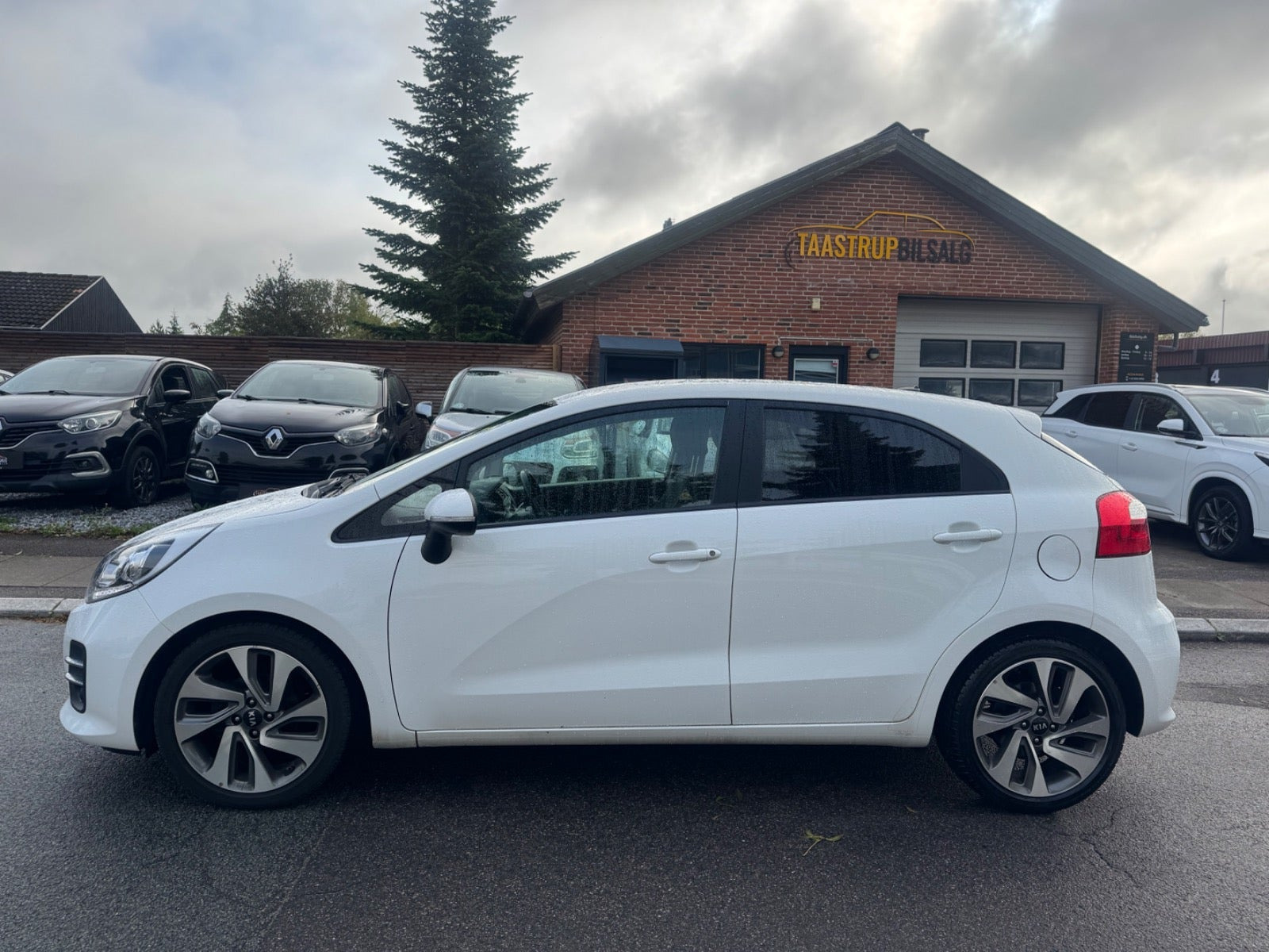 undefined Kia Rio fra 2016