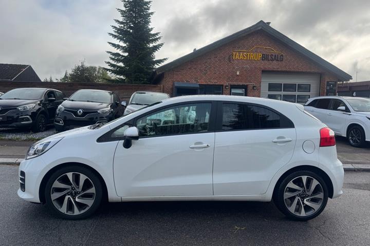 undefined Kia Rio fra 2016