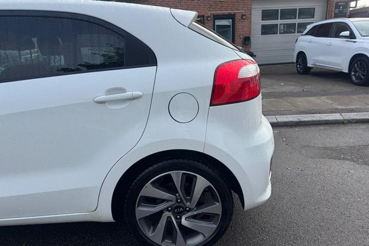 undefined Kia Rio fra 2016