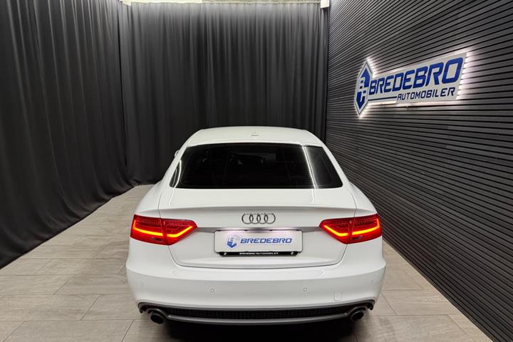 Hvid Audi A5 fra 2016