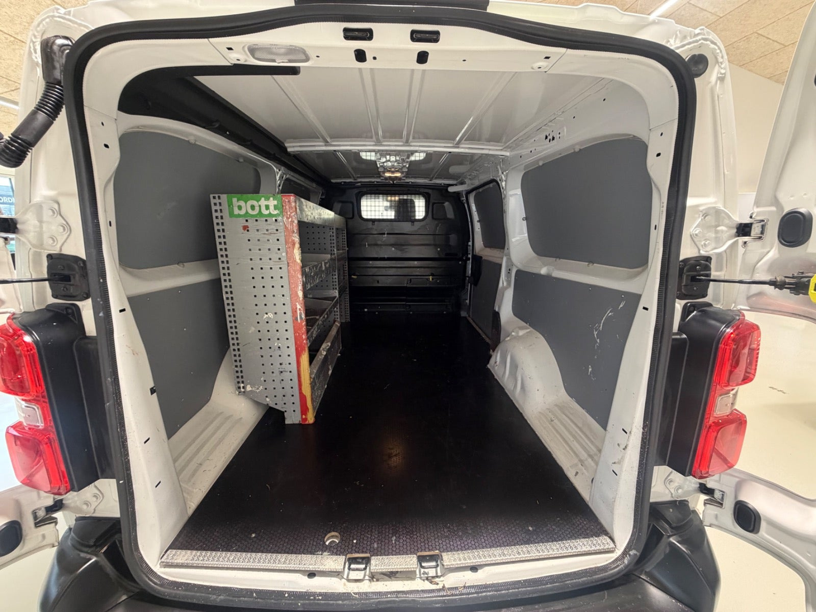 Hvid Citroën Jumpy fra 2021