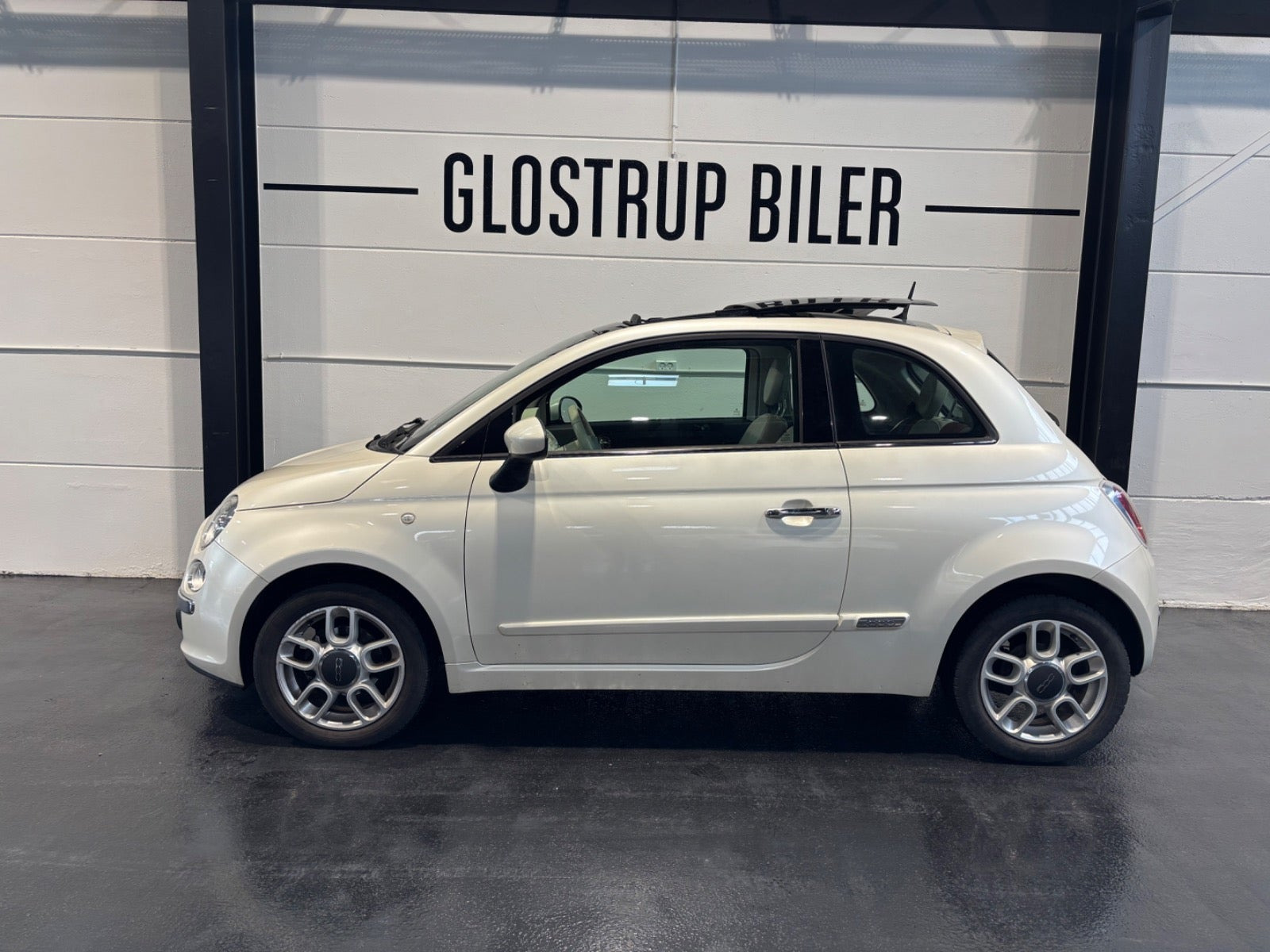 Hvid Fiat 500 fra 2014