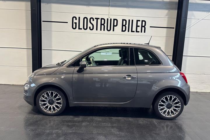 Grå Fiat 500 fra 2020