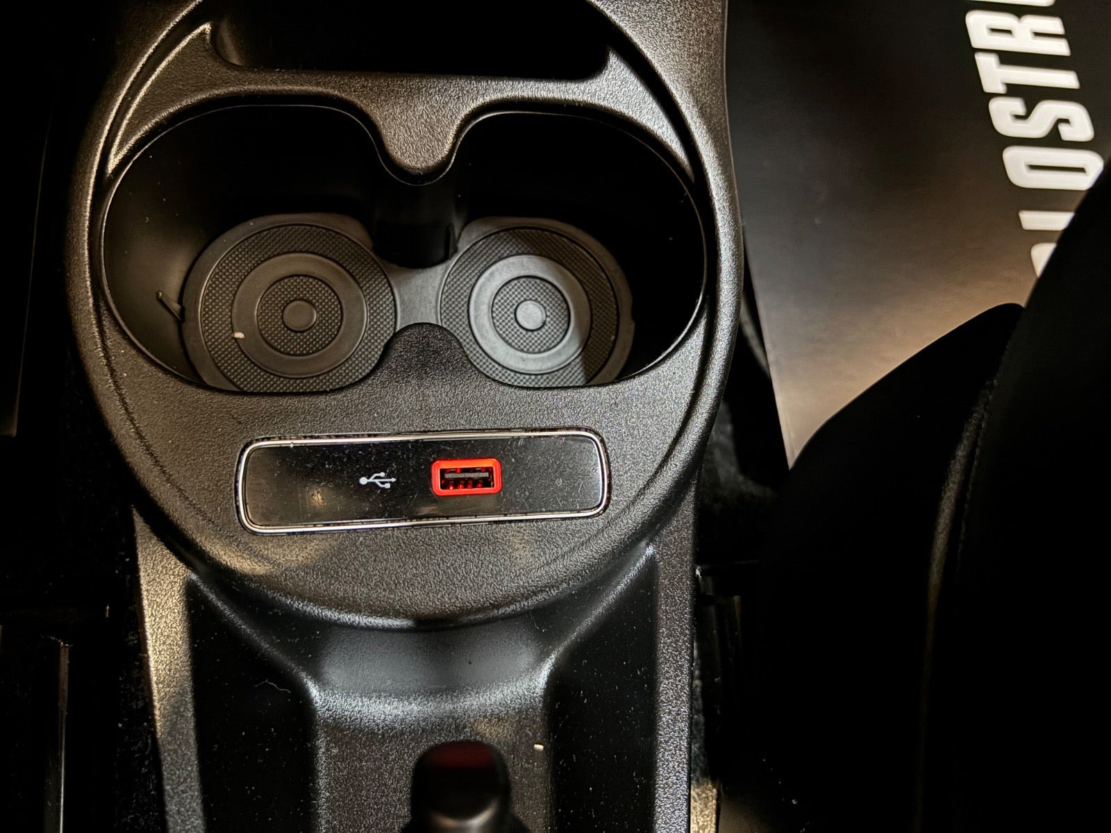 Grå Fiat 500 fra 2020