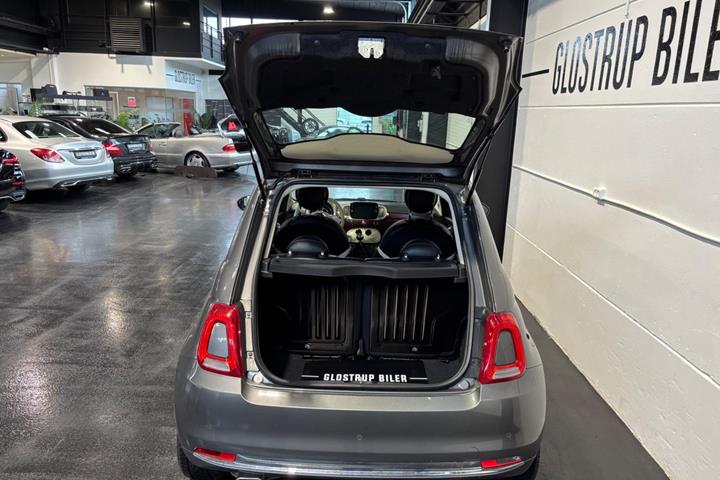 Grå Fiat 500 fra 2020