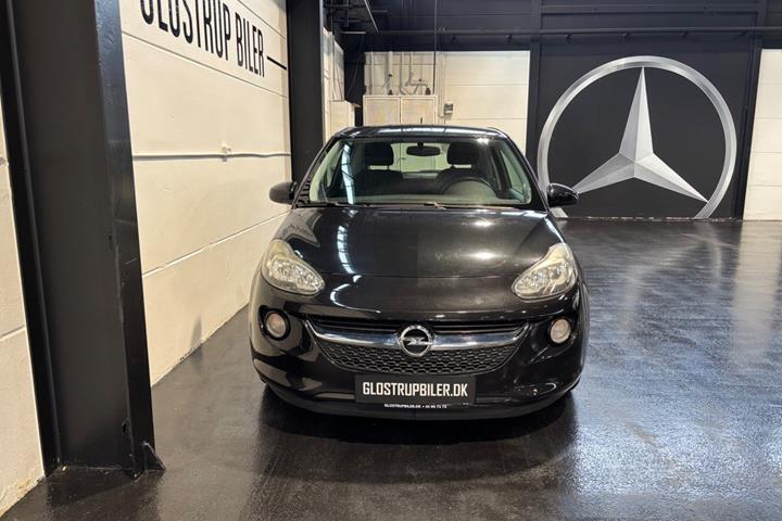 Sort Opel Adam fra 2013