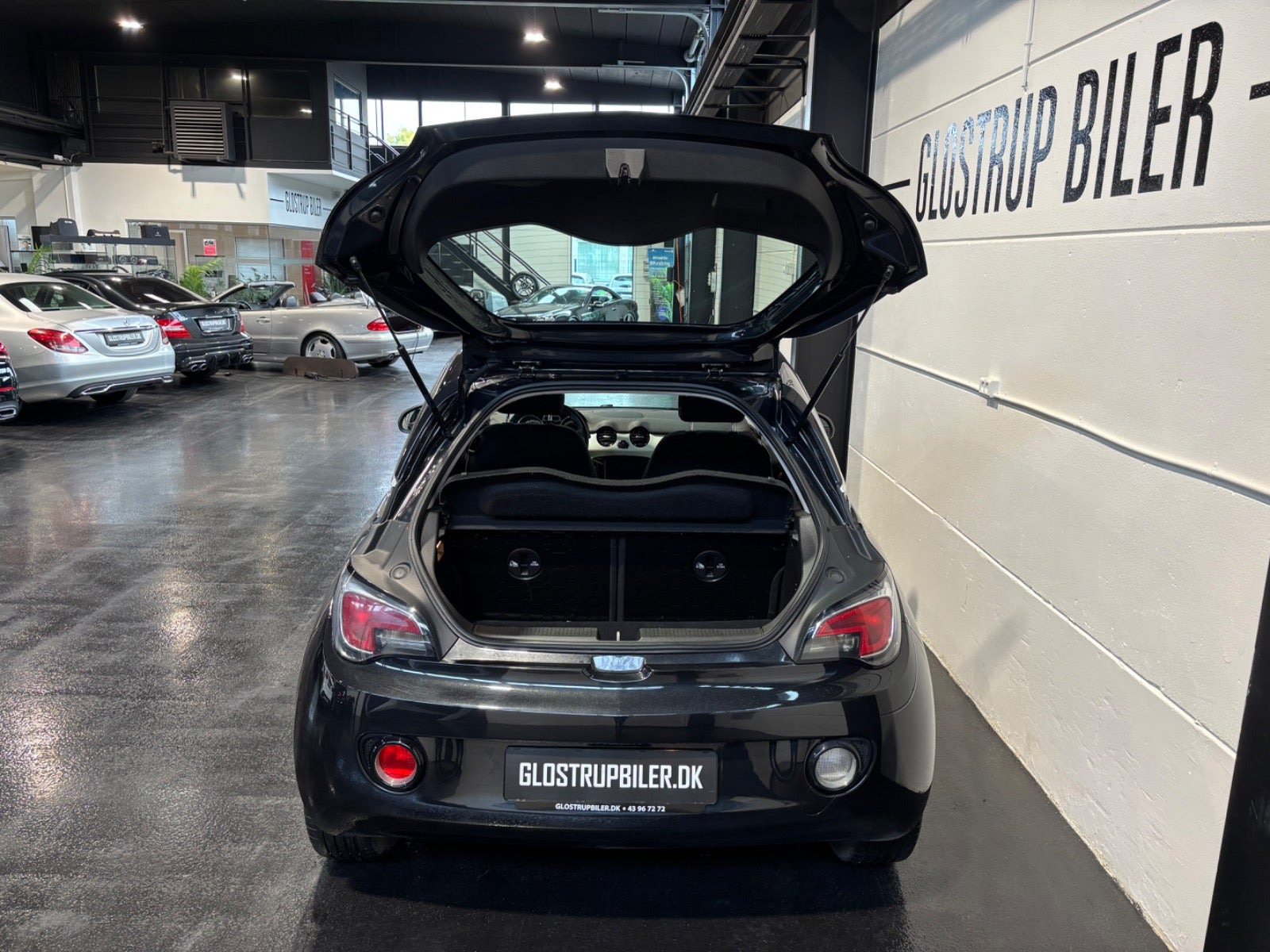 Sort Opel Adam fra 2013