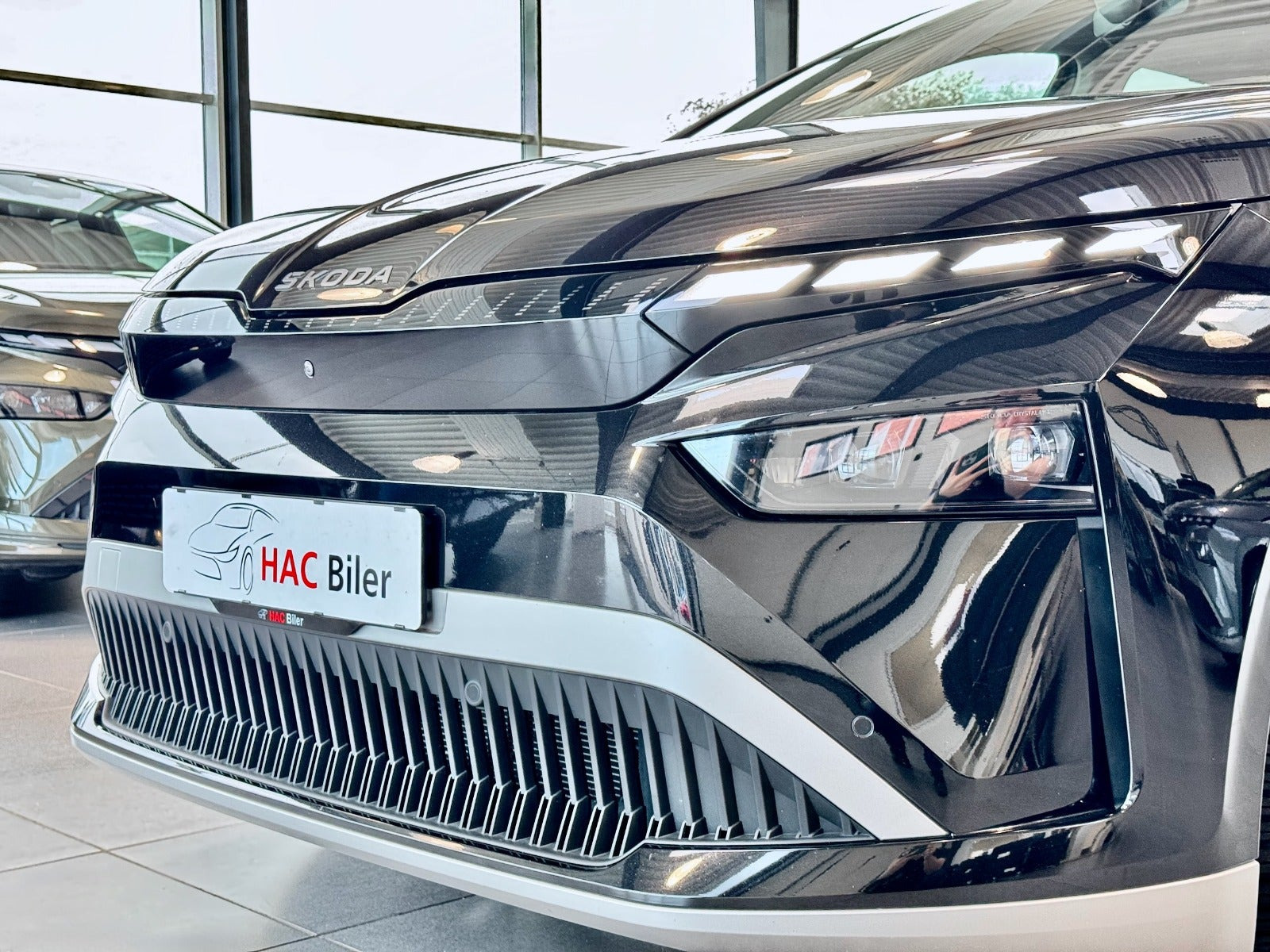Sort Skoda Enyaq fra 2026
