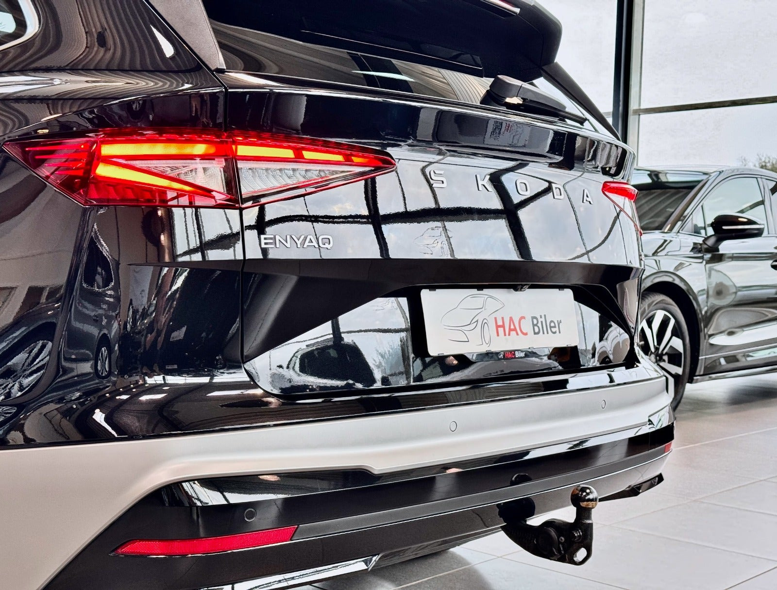 Sort Skoda Enyaq fra 2026