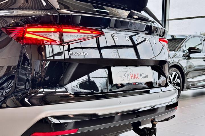 Sort Skoda Enyaq fra 2026