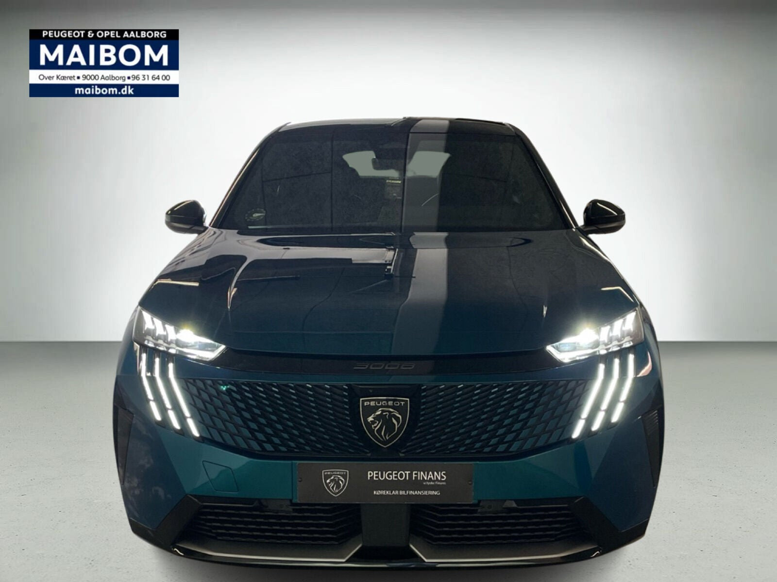 Grøn Peugeot e-3008 fra 2024