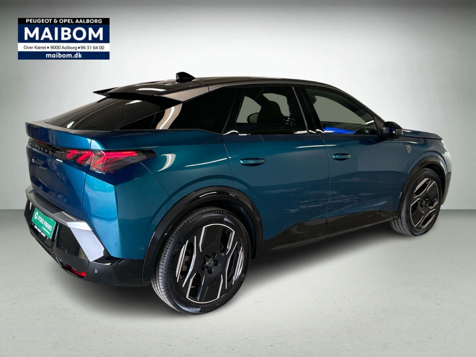 Grøn Peugeot e-3008 fra 2024