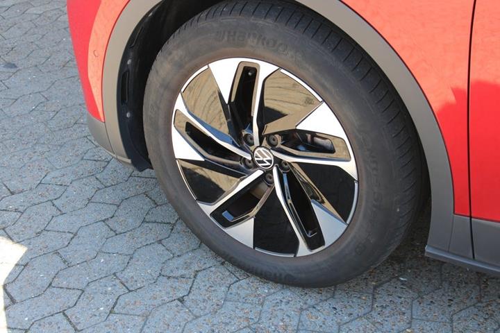 Grå VW ID.4 fra 2023
