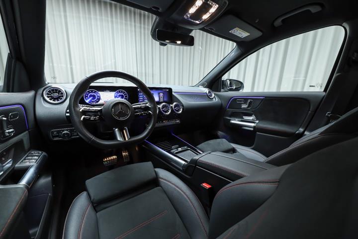 Sort Mercedes EQA250+ fra 2026